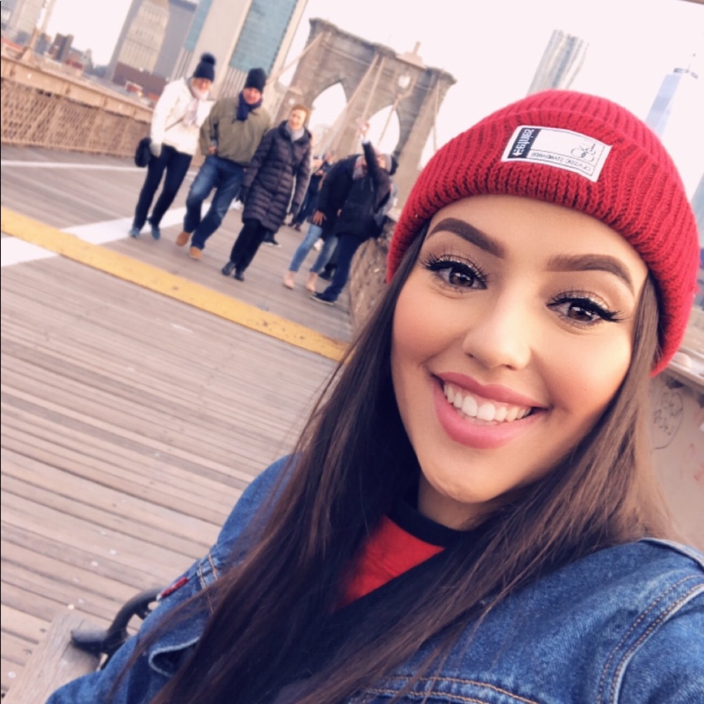 Meet your Posher, Liliana